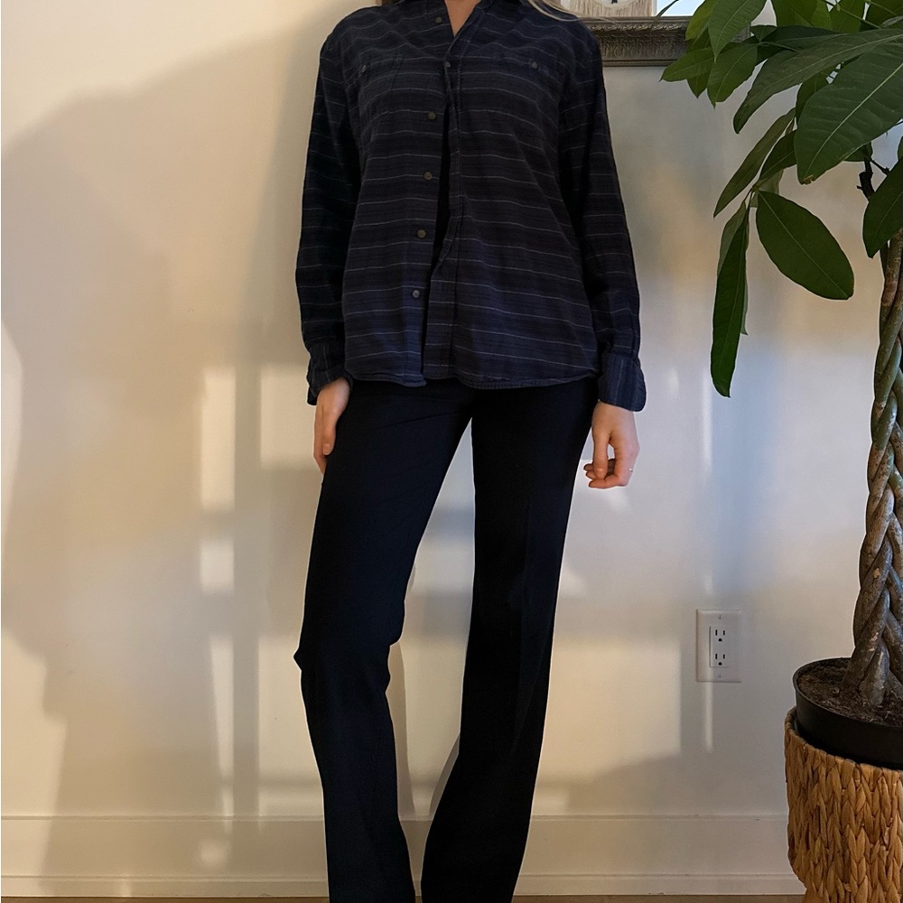 WindRiver Women's Classic Navy Button Down Shirt